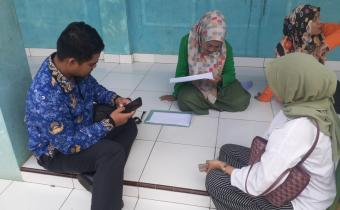 Badan Pengawas Pemilu (Bawaslu) Kota Banjar melaksanakan kegiatan Uji Petik Pemilih Pemula dengan segmentasi santri di Pesantren Riyadhu Solihin