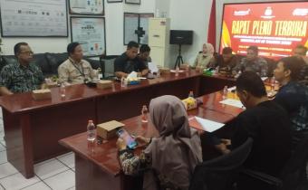 Menjaga Hak Pilih Warga: Bawaslu Kota Banjar Kawal Pleno PDPB Triwulan III 2025