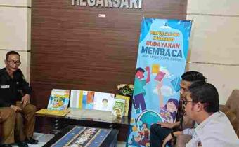 Kordiv HP2HM Bawaslu Kota Banjar, Wahidan di dampingi staf bawaslu kota Banjar saat pengawasan coktas kpu di kelurahan hegarsari kecamatan pataruman