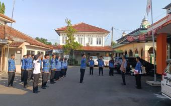 kordiv HP2HM, wahidan saat menjadi pembina upacara peringata hari lahir pancasila tahun 2026, bertempat di halaman bawaslu kota banjar